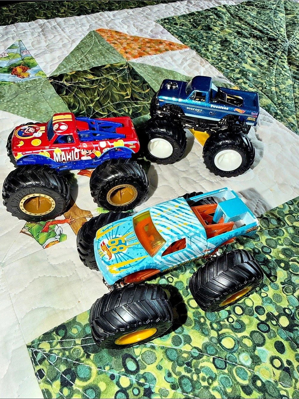 Hot Wheels Monster Trucks 1:64 Scale Assortment Blue & Red Mario24